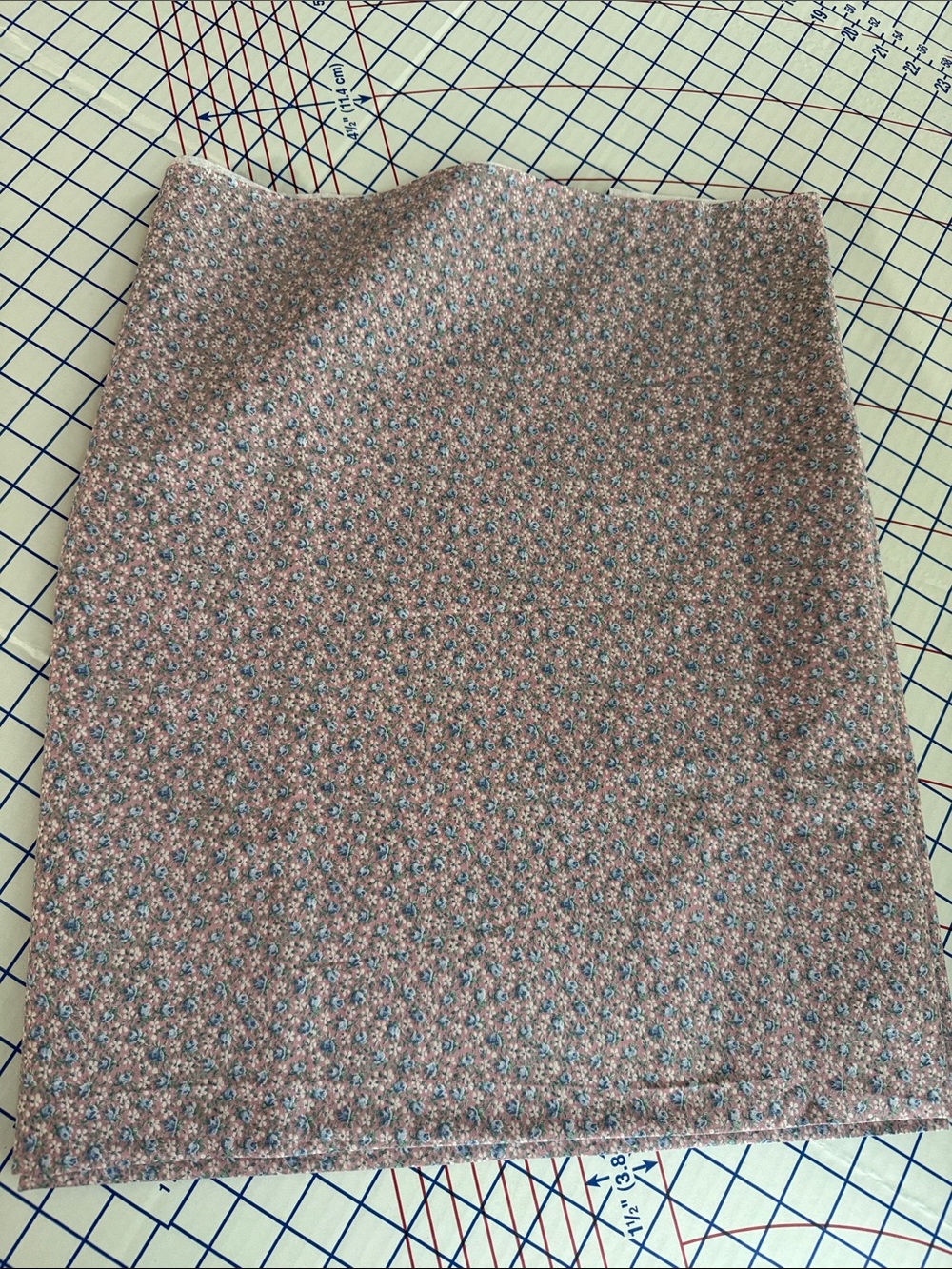 Vintage Ditsy Floral Cotton Fabric Dusty Rose Blue Flowers 2+ Yards x 44 - Picture 9 of 11